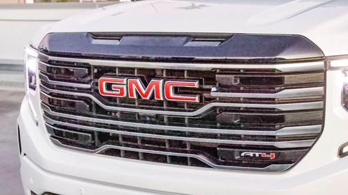 2025 GMC Sierra 1500 AT4