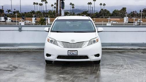 2015 Toyota Sienna LE