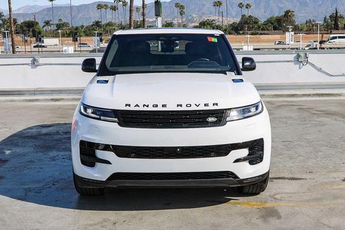 Fuji White 2025 Land Rover Range Rover Sport SE