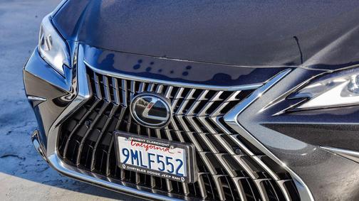 2024 Lexus ES 300h Base