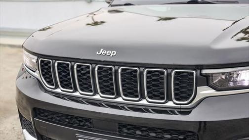 2023 Jeep Grand Cherokee L Laredo