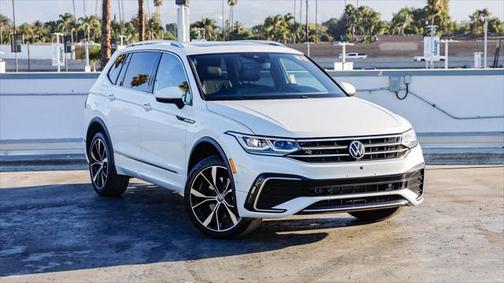 2022 Volkswagen Tiguan 2.0T SEL R-Line 4MOTION