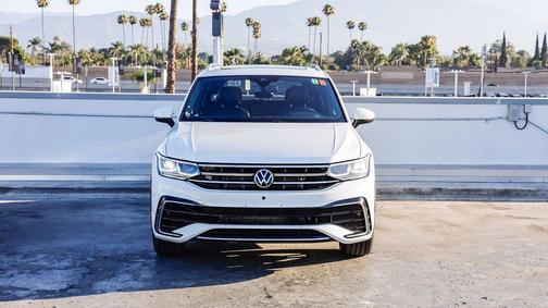 2022 Volkswagen Tiguan 2.0T SEL R-Line 4MOTION