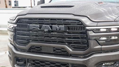 2025 RAM 3500 Laramie Crew Cab 4x4 8' Box