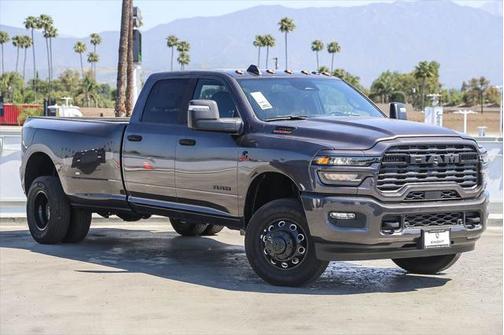 2025 RAM 3500 Big Horn Crew Cab 4x4 8' Box