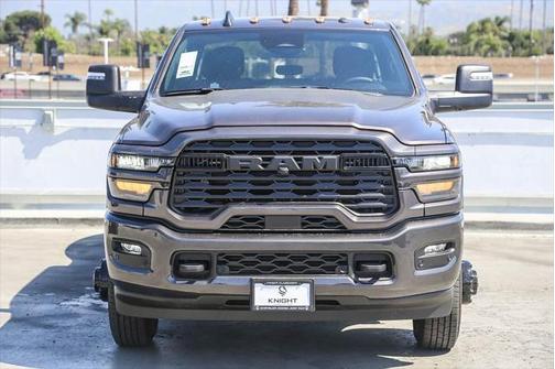 2025 RAM 3500 Big Horn Crew Cab 4x4 8' Box