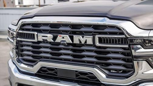 2025 RAM 2500 Tradesman Crew Cab 4x4 6'4' Box
