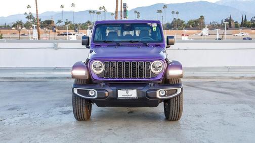 2026 Jeep Gladiator Sahara 4x4