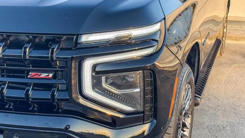 Black 2025 Chevrolet Suburban 4WD Z71