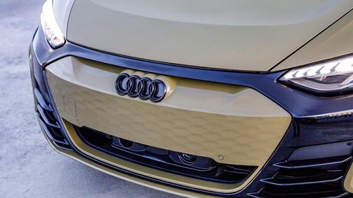 2023 Audi e-tron GT Premium Plus quattro