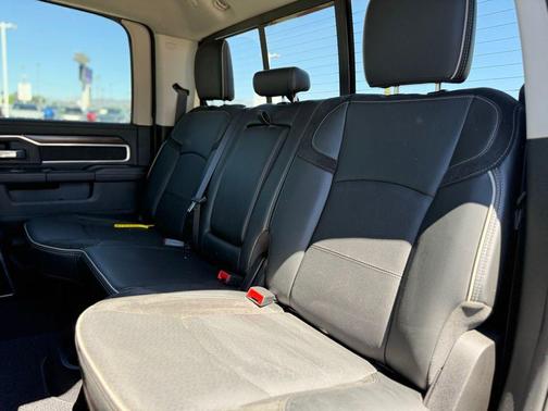 2024 RAM 2500 Laramie Crew Cab 4x4 6'4' Box