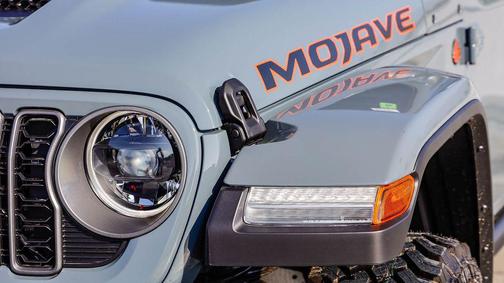2025 Jeep Gladiator Mojave X