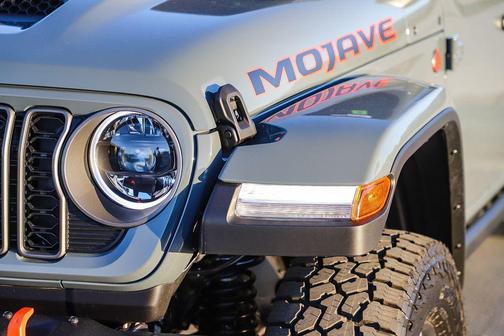 2026 Jeep Gladiator Mojave X 4x4