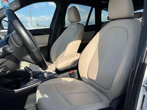 2021 BMW X1 sDrive28i