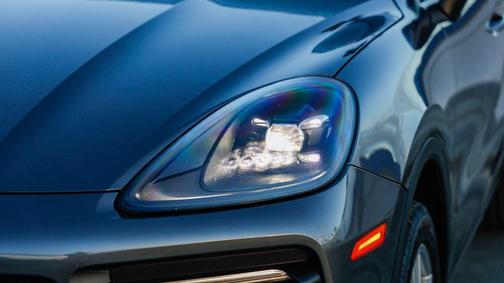 2023 Porsche Cayenne Platinum Edition