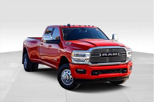 2024 RAM 3500 Laramie Crew Cab 4x4 8' Box