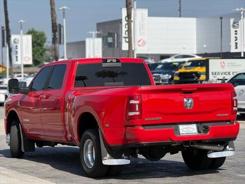 2024 RAM 3500 Laramie Crew Cab 4x4 8' Box