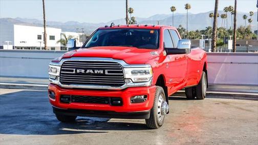 2024 RAM 3500 Laramie Crew Cab 4x4 8' Box