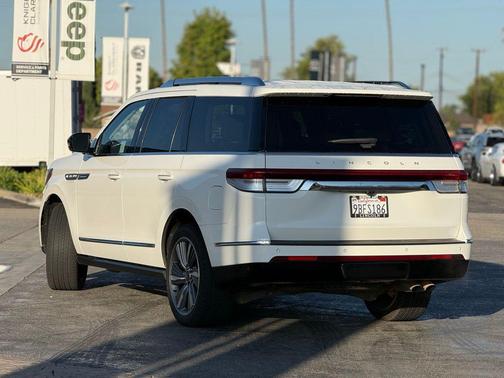 2022 Lincoln Navigator Reserve