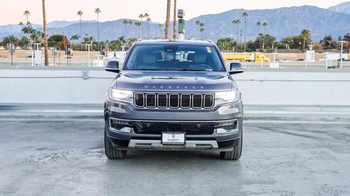 2024 Jeep Wagoneer L Series II 4x2