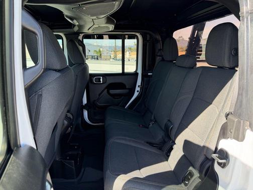 2024 Jeep Gladiator Willys