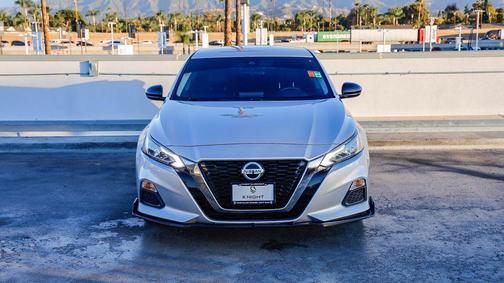 2022 Nissan Altima SR FWD