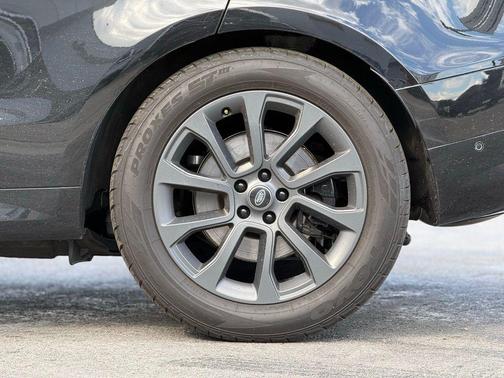 2024 Land Rover Range Rover Sport SE