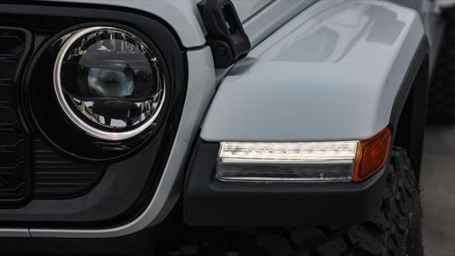 2025 Jeep Gladiator Willys