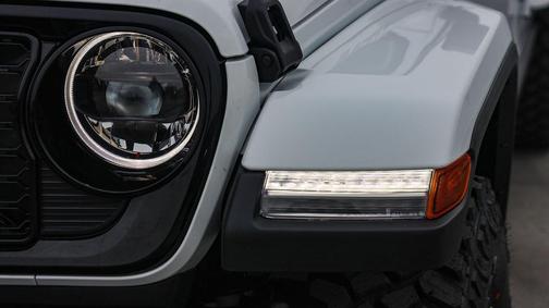2025 Jeep Gladiator Willys