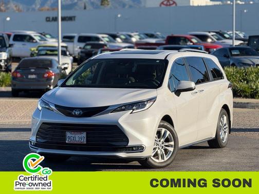 2023 Toyota Sienna Limited