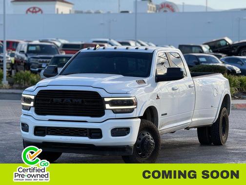 2022 RAM 3500 Laramie Crew Cab 4x4 8' Box