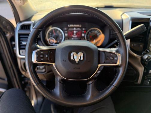 2024 RAM 2500 Laramie Crew Cab 4x4 6'4' Box