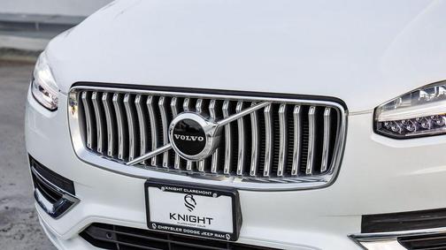 2021 Volvo XC90 Recharge Plug-In Hybrid T8 Inscription Expression 7 Passenger