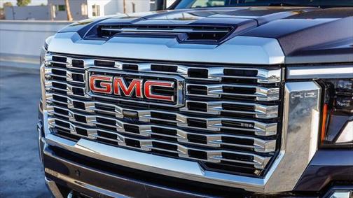 2024 GMC Sierra 2500 Denali
