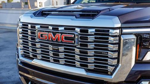 2024 GMC Sierra 2500 Denali