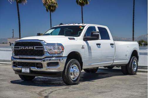 2024 RAM 3500 Tradesman Crew Cab 4x4 8' Box