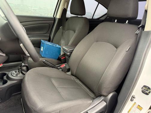 2019 Nissan Versa 1.6 S