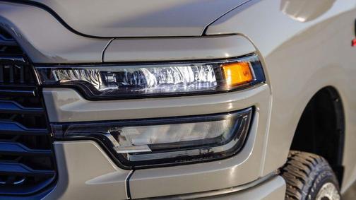2025 RAM 2500 Big Horn Crew Cab 4x4 6'4' Box