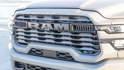 2025 RAM 2500 Big Horn Crew Cab 4x4 6'4' Box