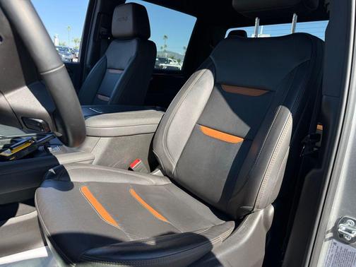 2025 GMC Sierra 2500 AT4