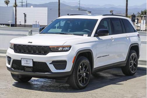 2025 Jeep Grand Cherokee Altitude