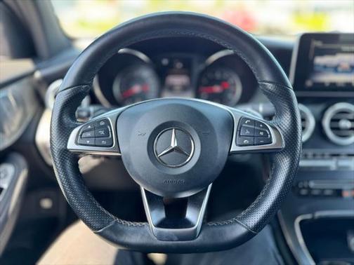 2019 Mercedes-Benz GLC 300 Base