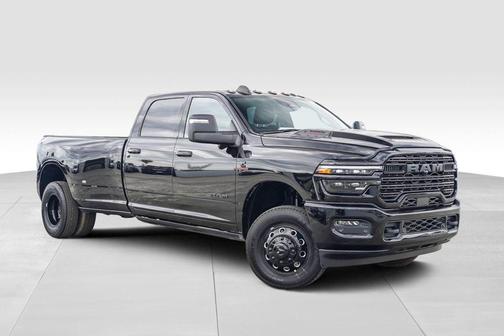 2025 RAM 3500 Laramie Crew Cab 4x4 8' Box