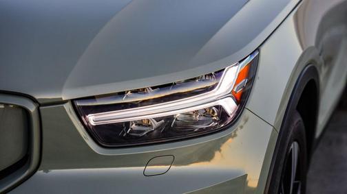 2021 Volvo XC40 Recharge Pure Electric P8