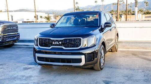 2025 Kia Telluride LX