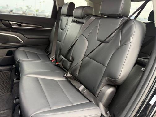 2025 Kia Telluride LX