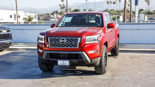 2022 Nissan Frontier SV
