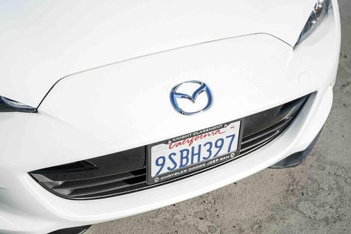 2016 Mazda MX-5 Miata Sport