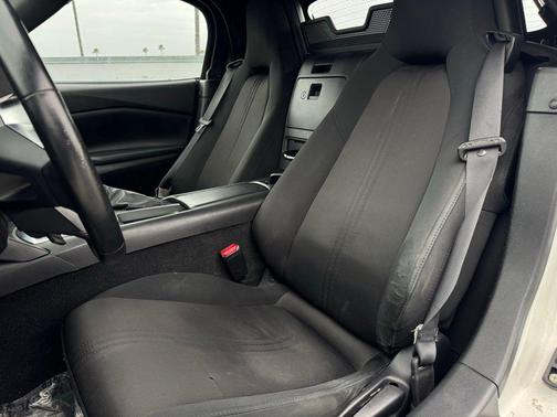 2016 Mazda MX-5 Miata Sport