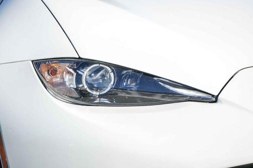 2016 Mazda MX-5 Miata Sport